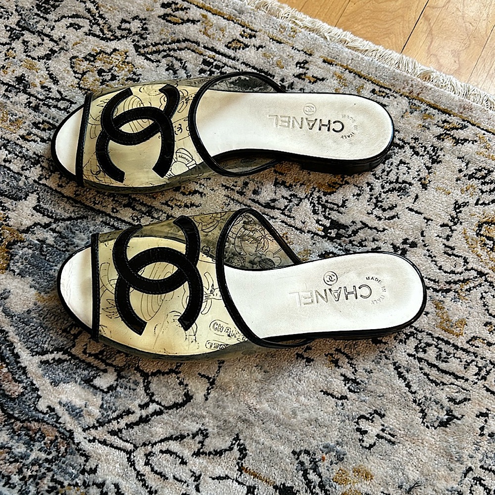 Vintage Chanel flats - plastic pool side flats